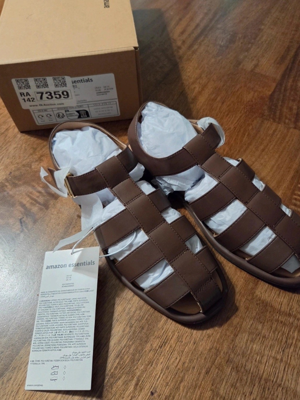 Amazon Essentials Brown Women's Fisherman Sandals, 9.5, NWT
